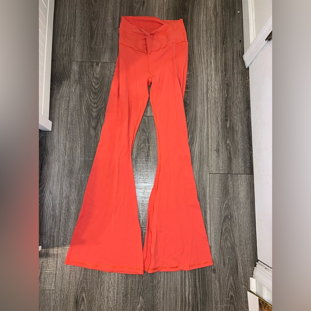 Coral Aerie Flare Leggins